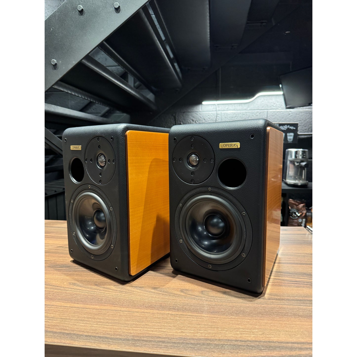 Opera Prima Bookshelf Speakers (USED)