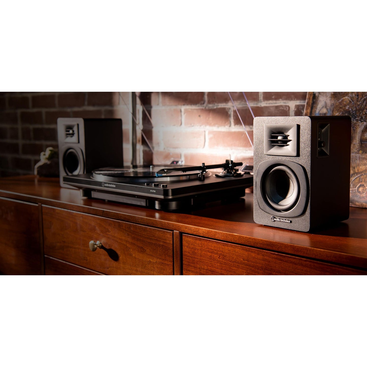 Audio Technica AT-LP70XBT Turntable