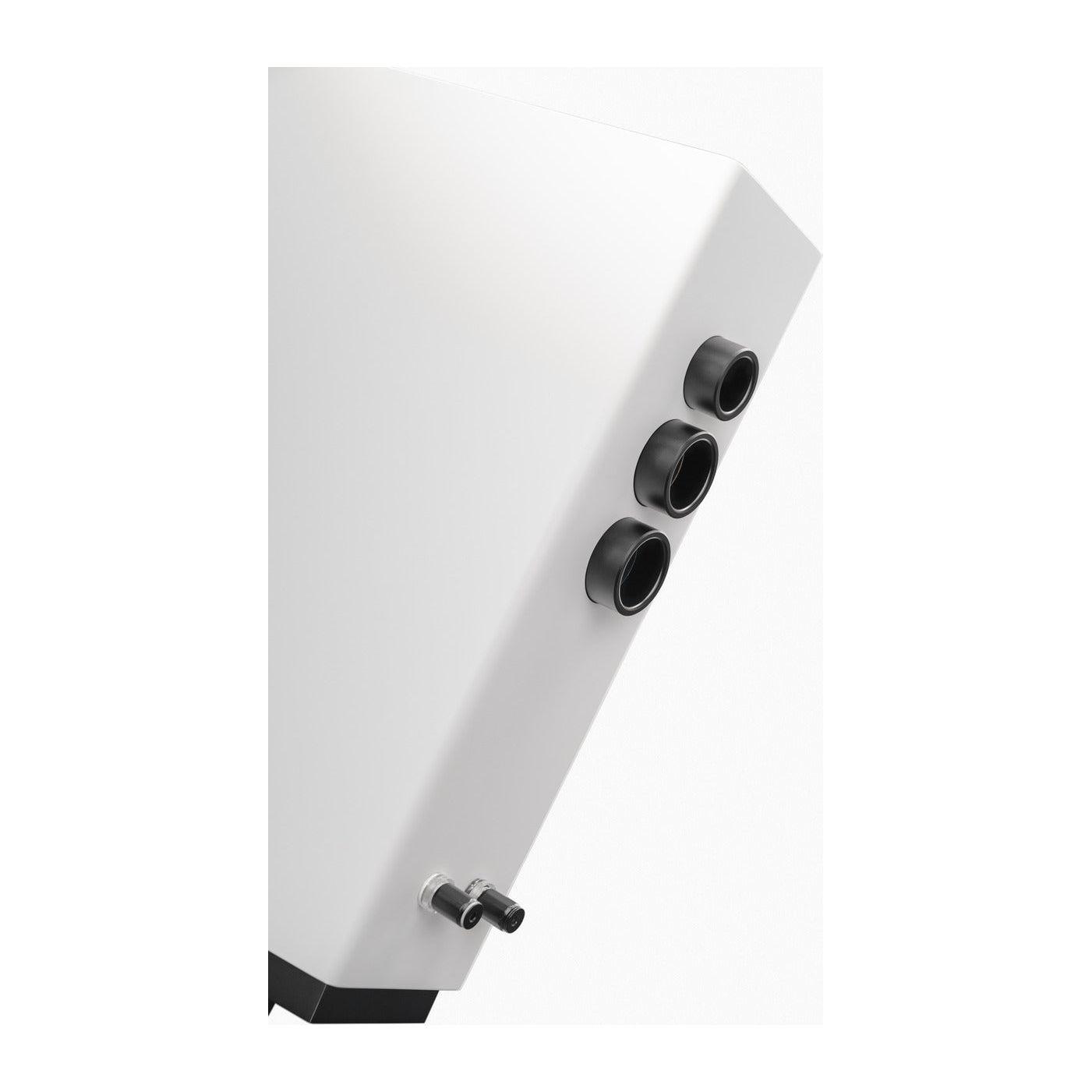 Axxess L1 Standmount Loudspeaker