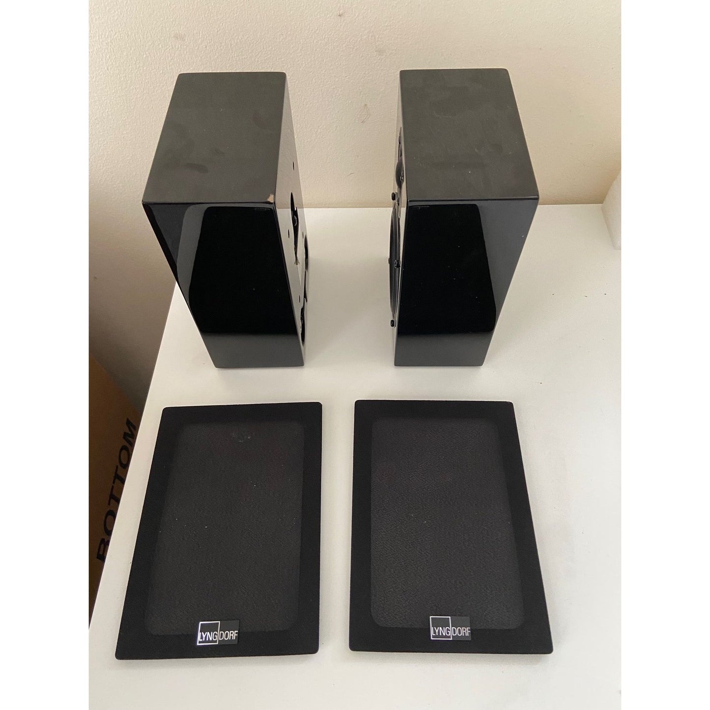 Lyngdorf MH-3 gloss black (boxed used)