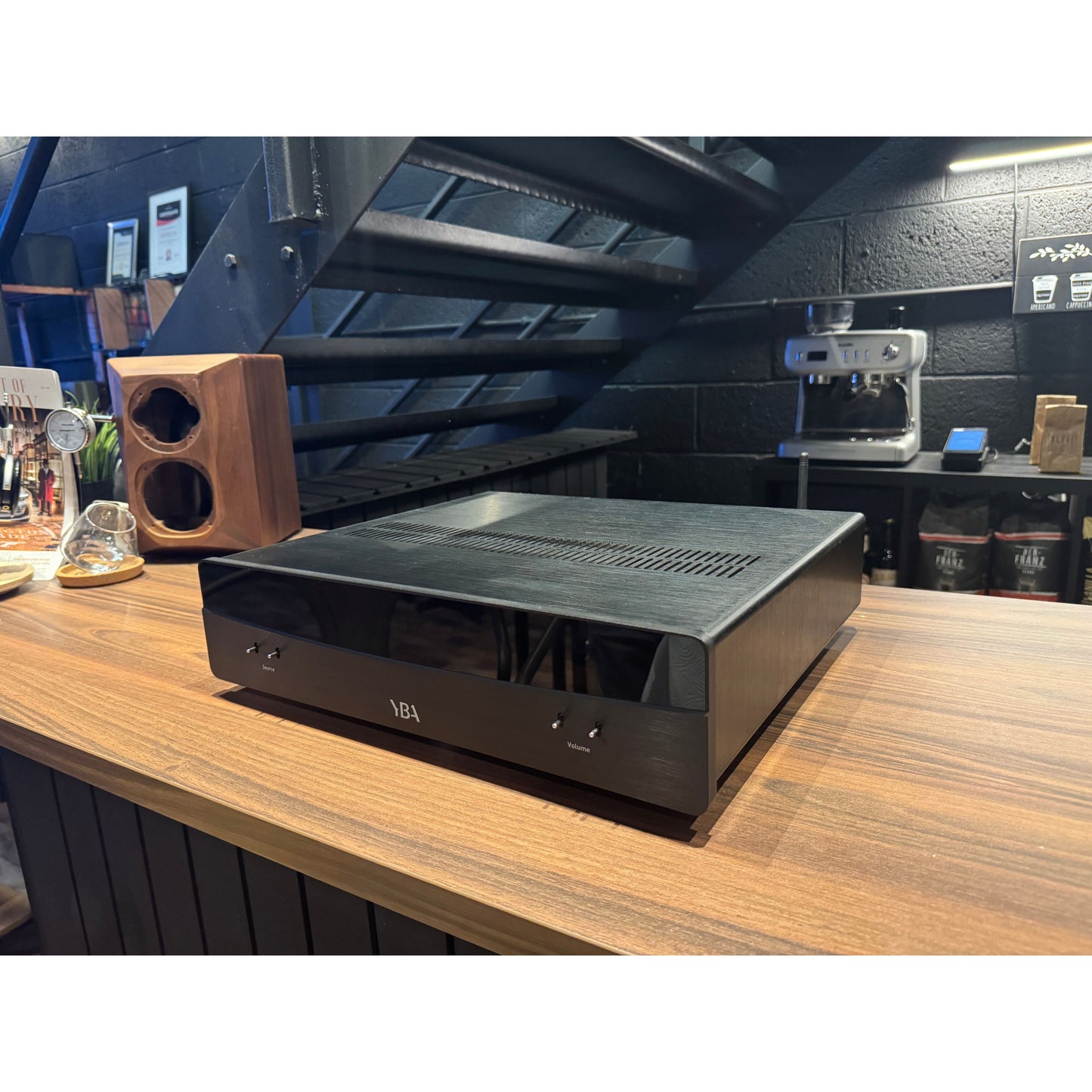 YBA Genesis Integrated Amplifier (USED)