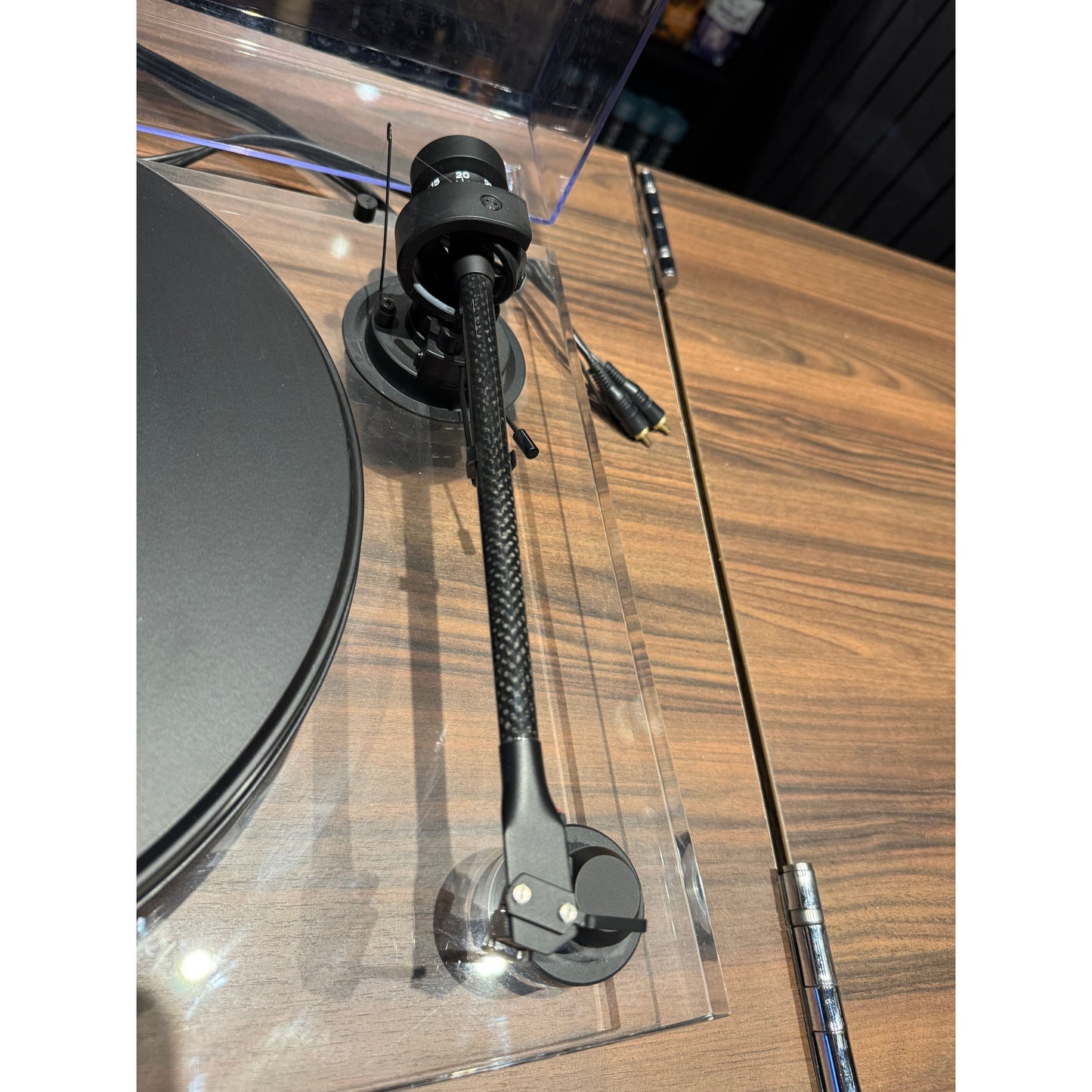 Pro-Ject 2 Xperience Acrylic Turntable (USED)