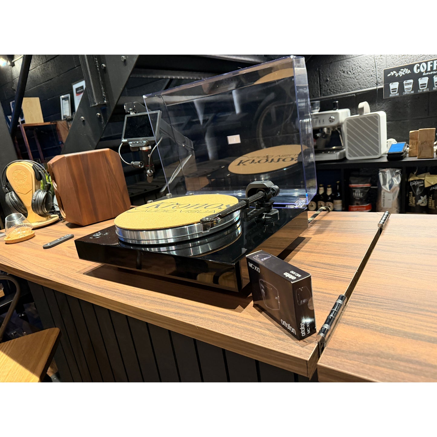 Pro-Ject Xtension 9 Turntable - Gloss Black(USED)