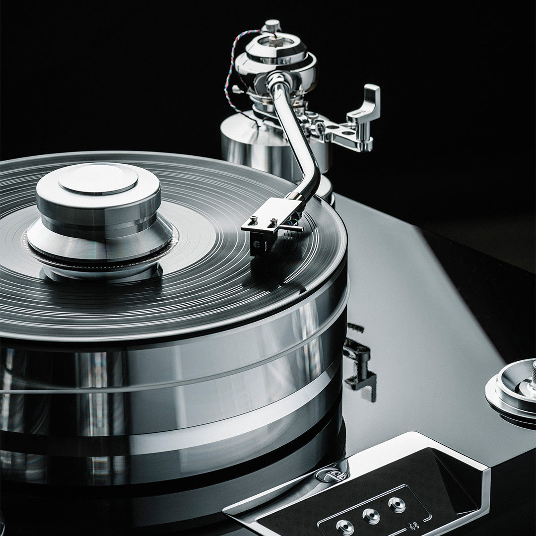 Pro-Ject Signature 12.2 Reference Turntable