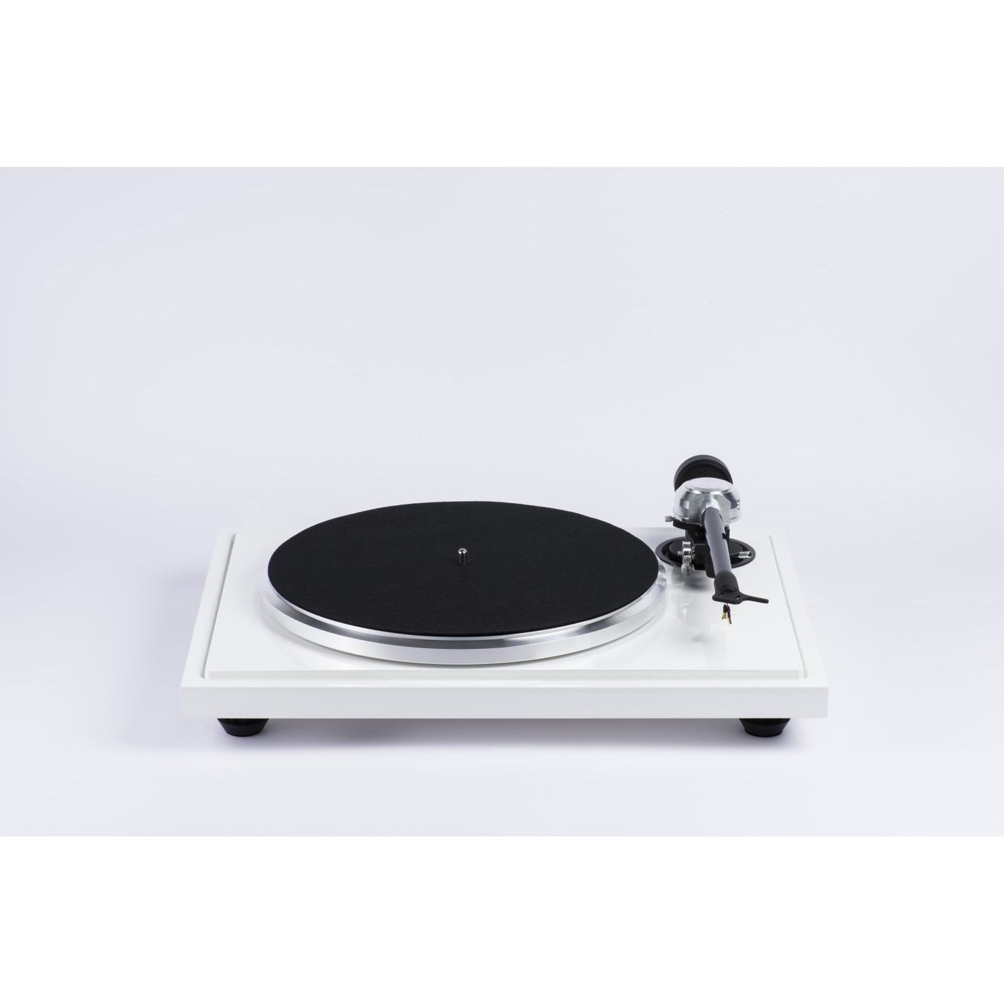 EAT B-Sharp Turntable