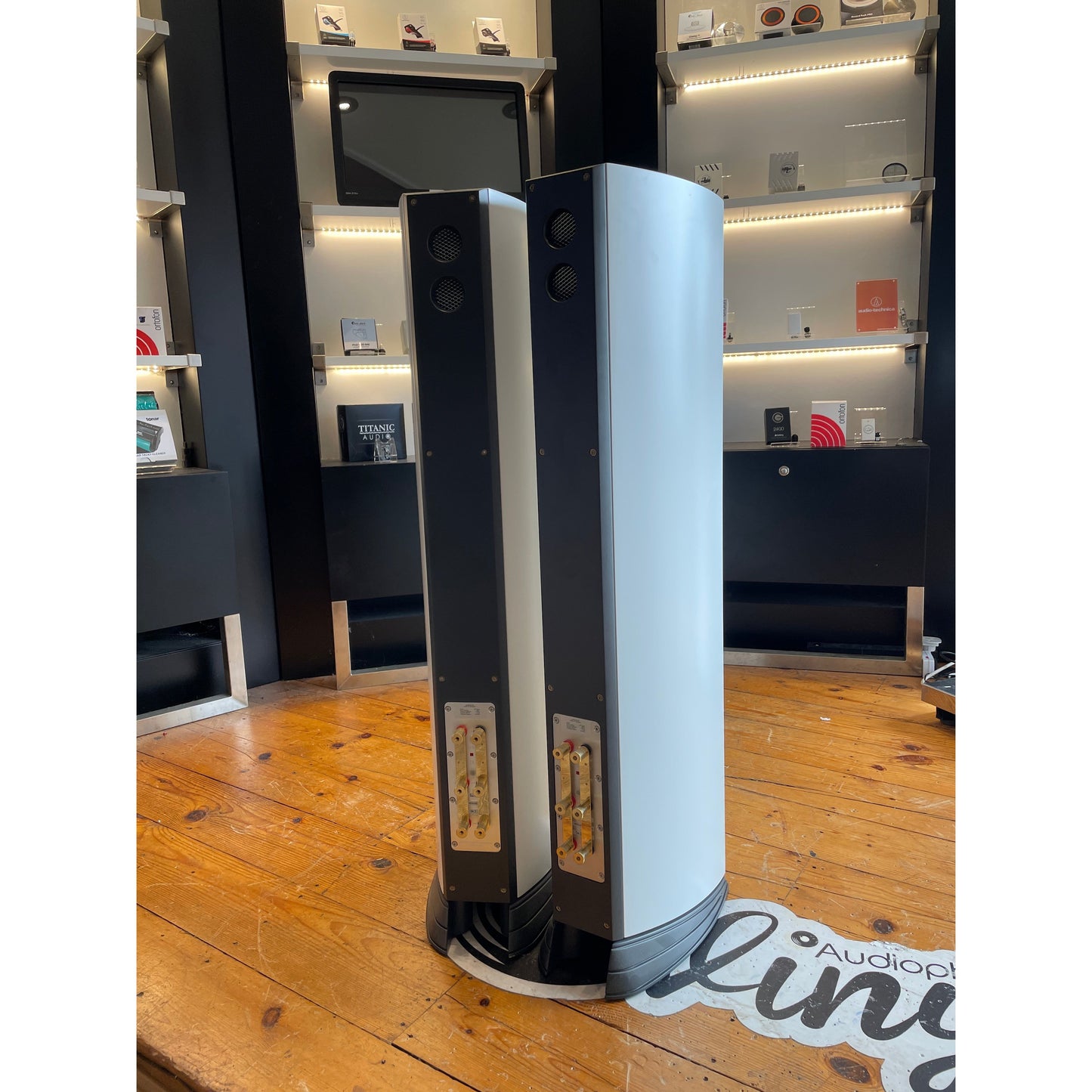 Audiovector SR3 Super Loudspeakers (USED)