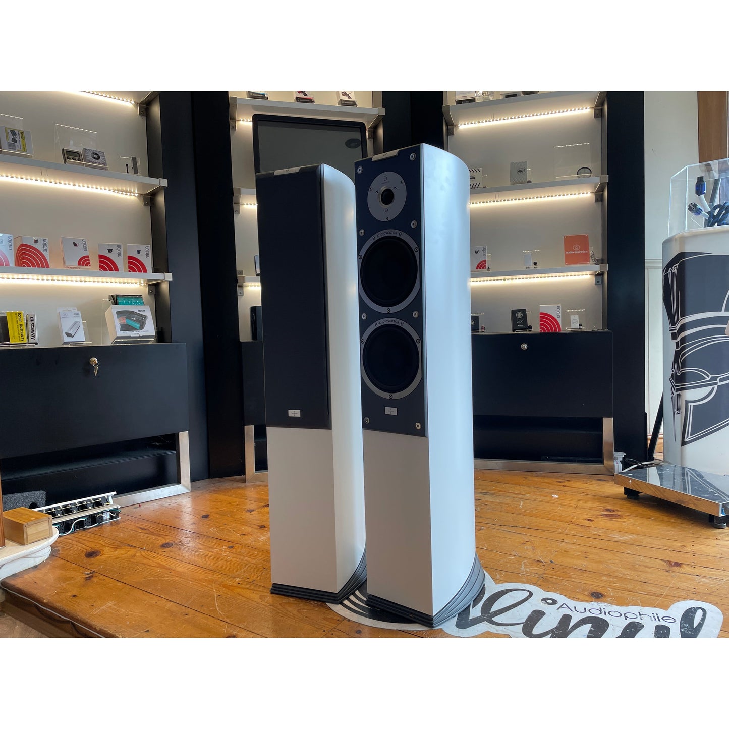 Audiovector SR3 Super Loudspeakers (USED)