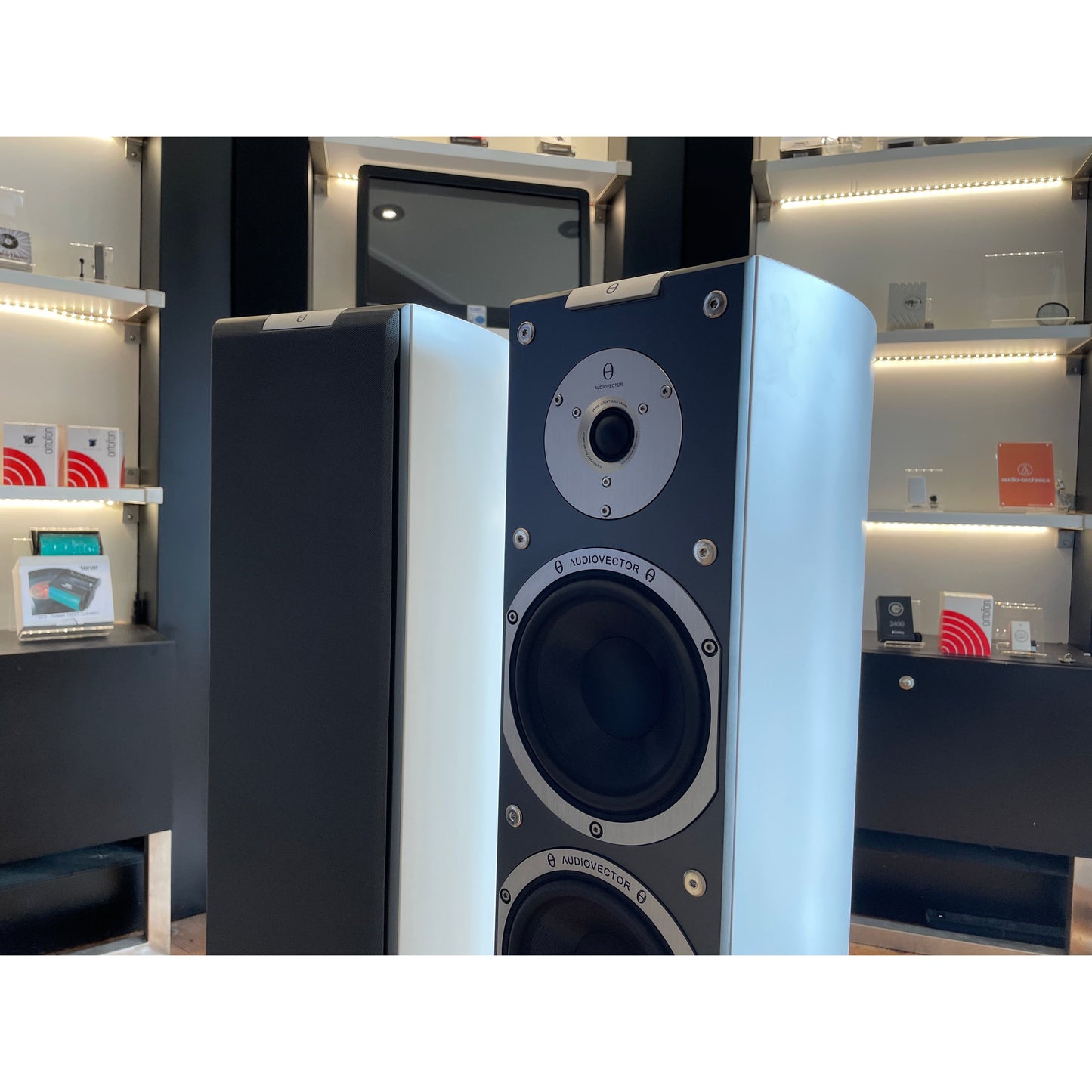 Audiovector SR3 Super Loudspeakers (USED)