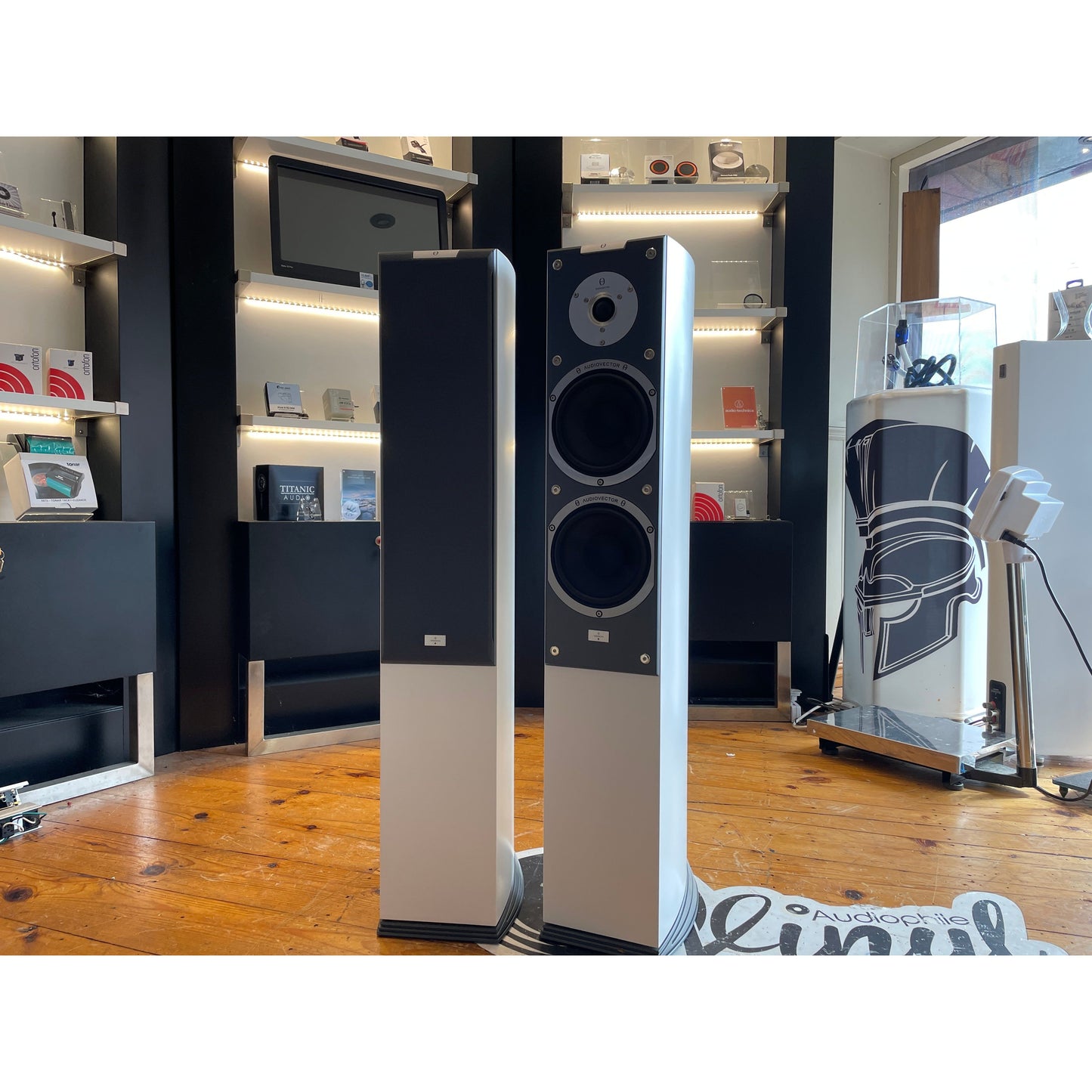 Audiovector SR3 Super Loudspeakers (USED)