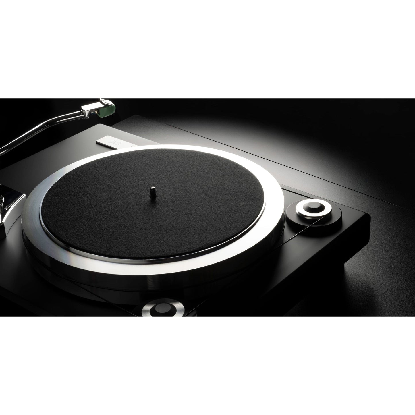 EAT F-DUR Turntable