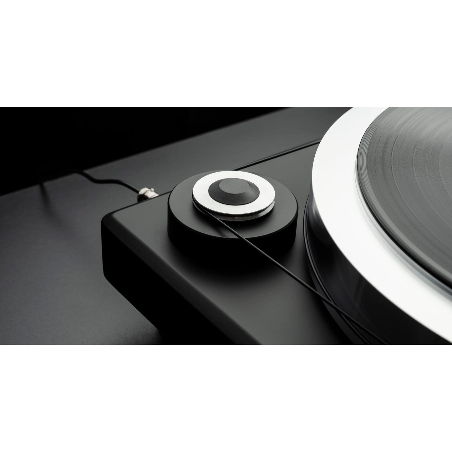 EAT F-DUR Turntable