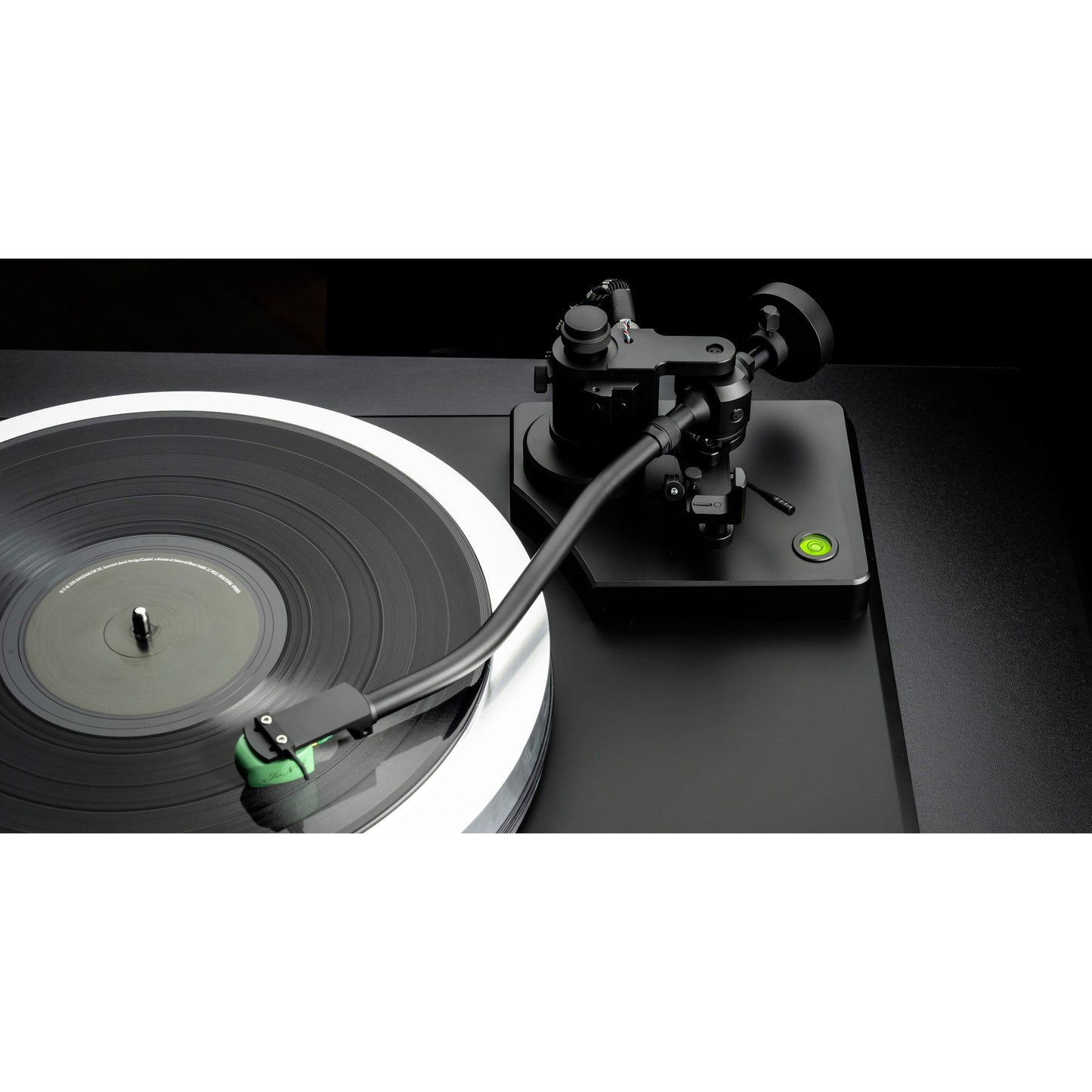 EAT F-DUR Turntable