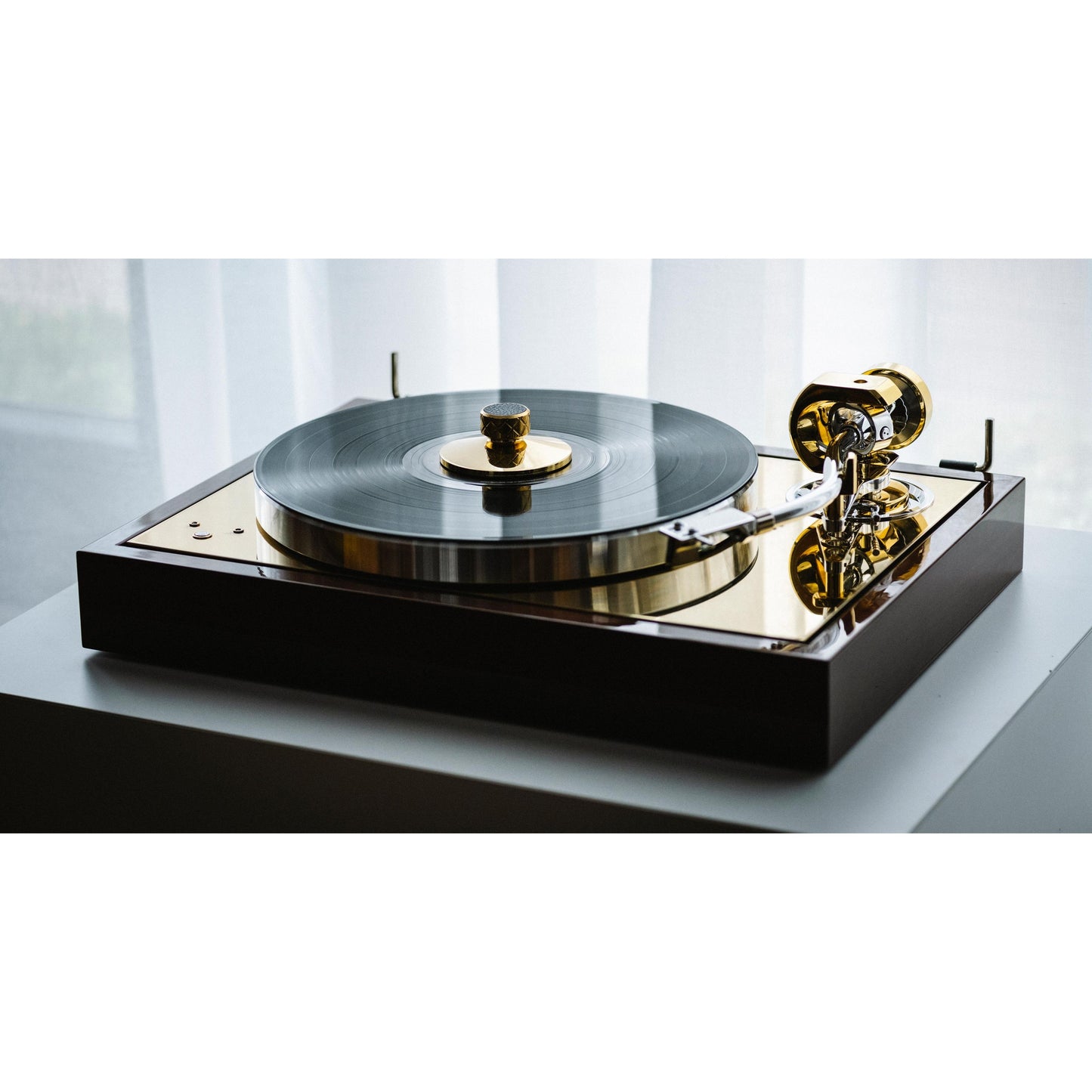 Pro-Ject The Classic Reference Turntable