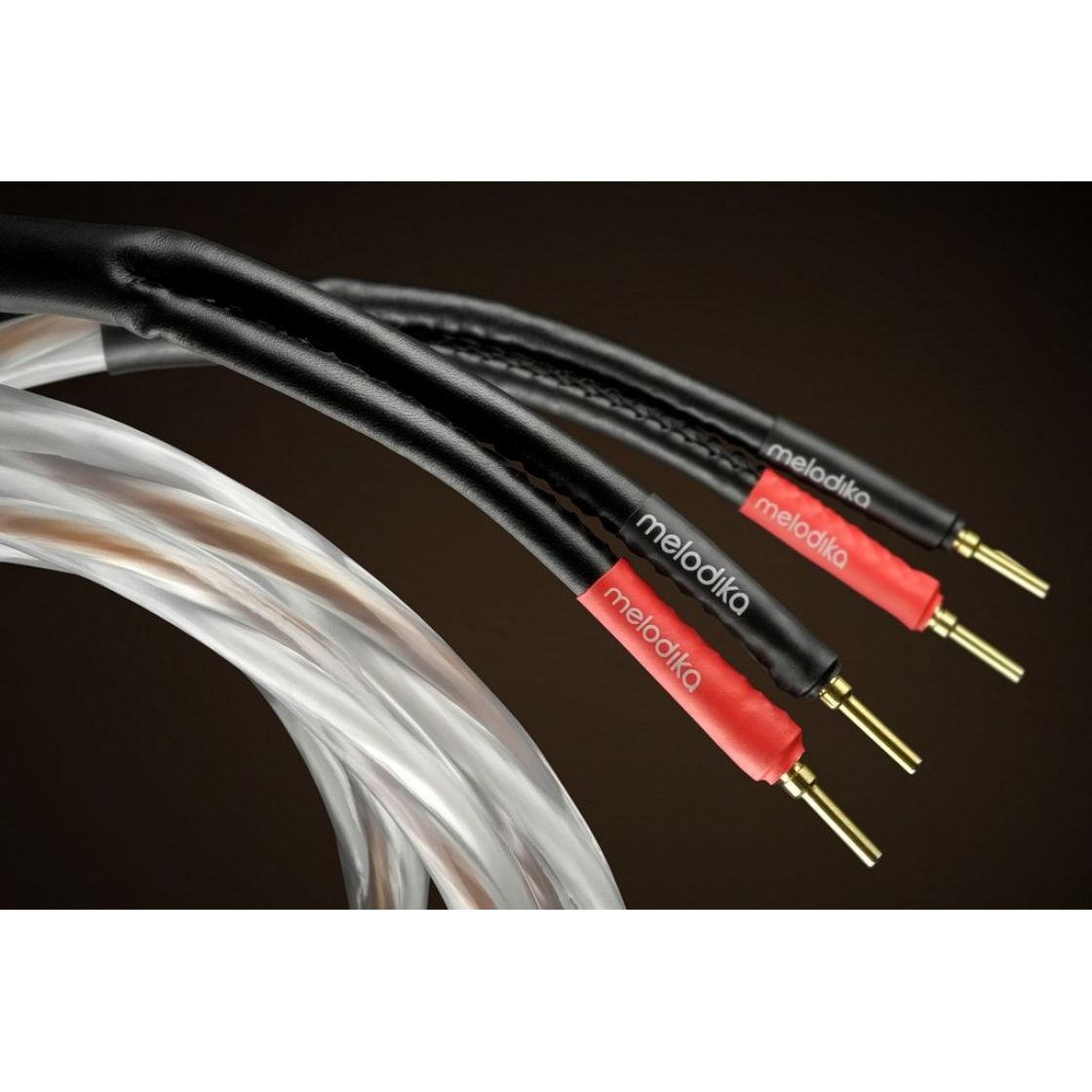 Melodika Brown Sugar BSSC95 speaker cable – close-up of red and black banana plug terminations