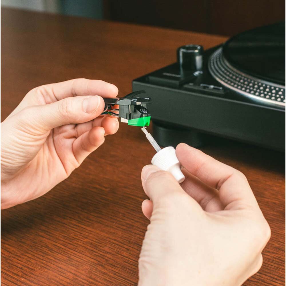 Audio Technica AT607 Stylus Cleaning Fluid and Brush