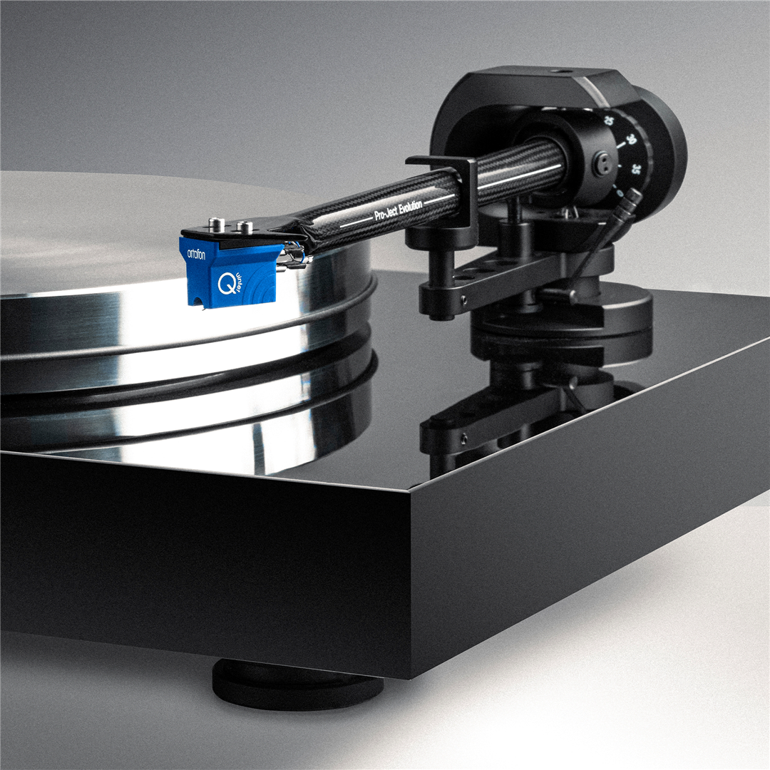 Pro-Ject X8 True Balanced Turntable