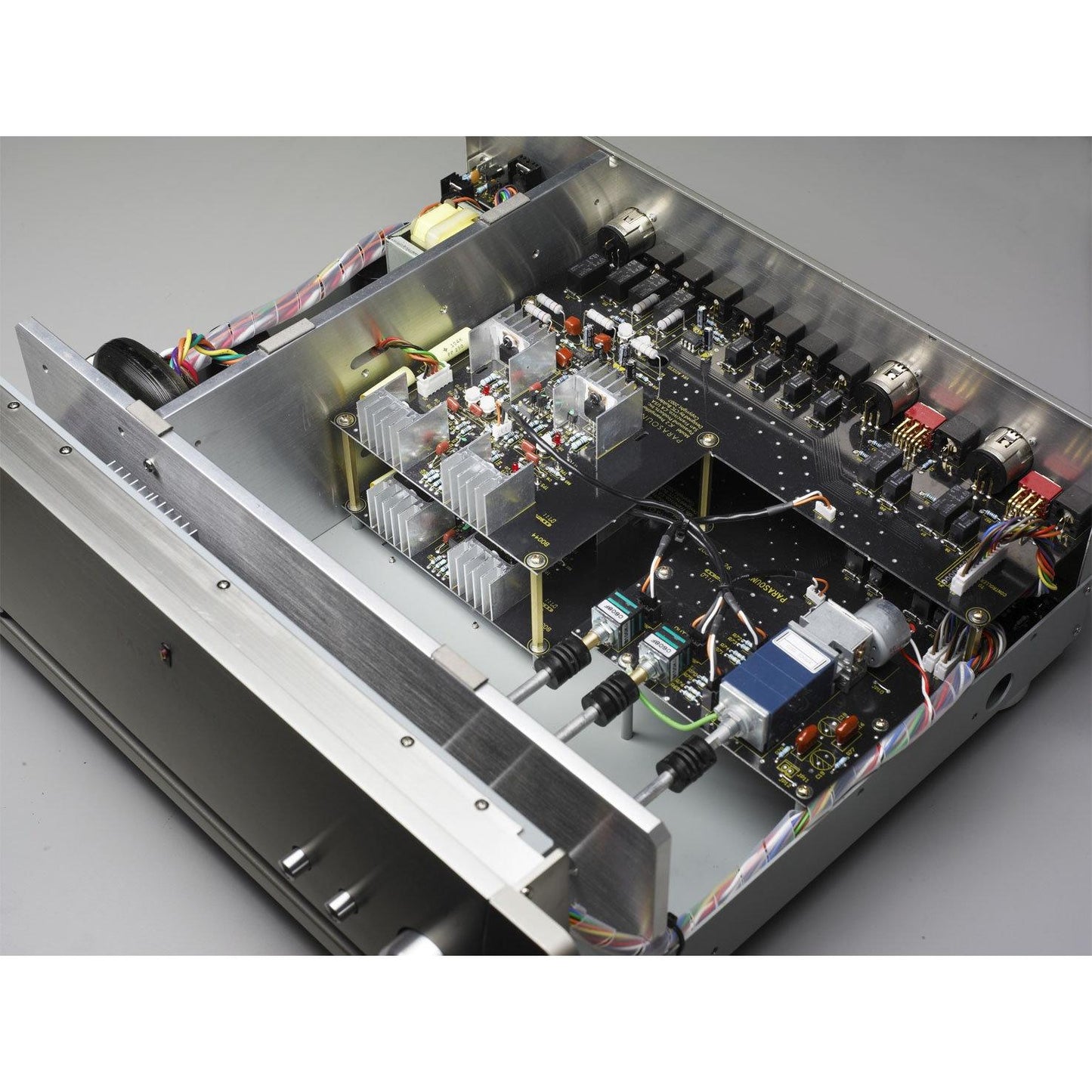 Parasound Halo JC2 BP Preamp with Home Theater Bypass - Kronos AV