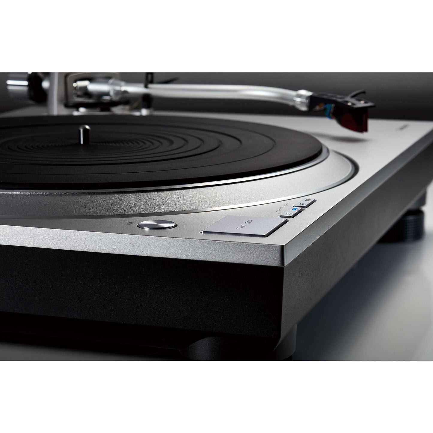 Technics SL-1500CEB Direct Drive Turntable