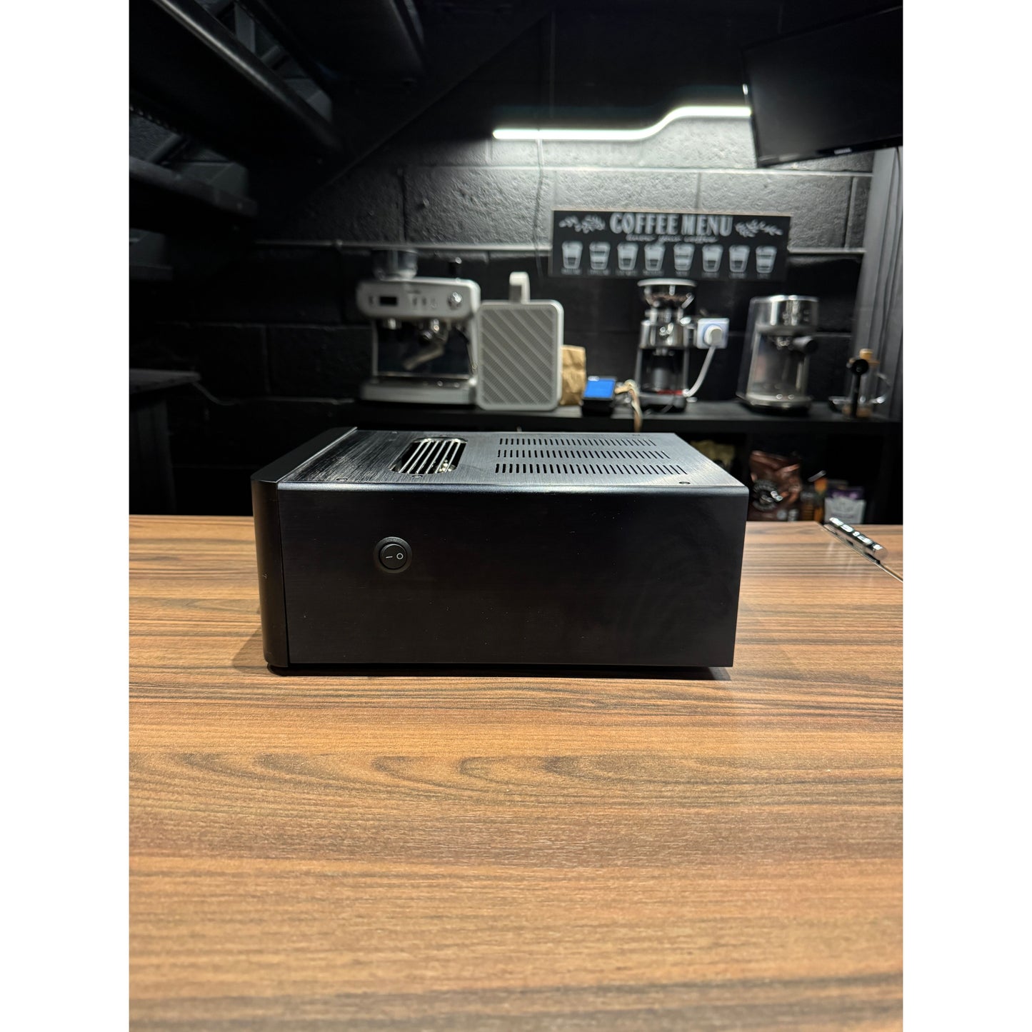 Unison Research SH Headphone Amplifier (USED)