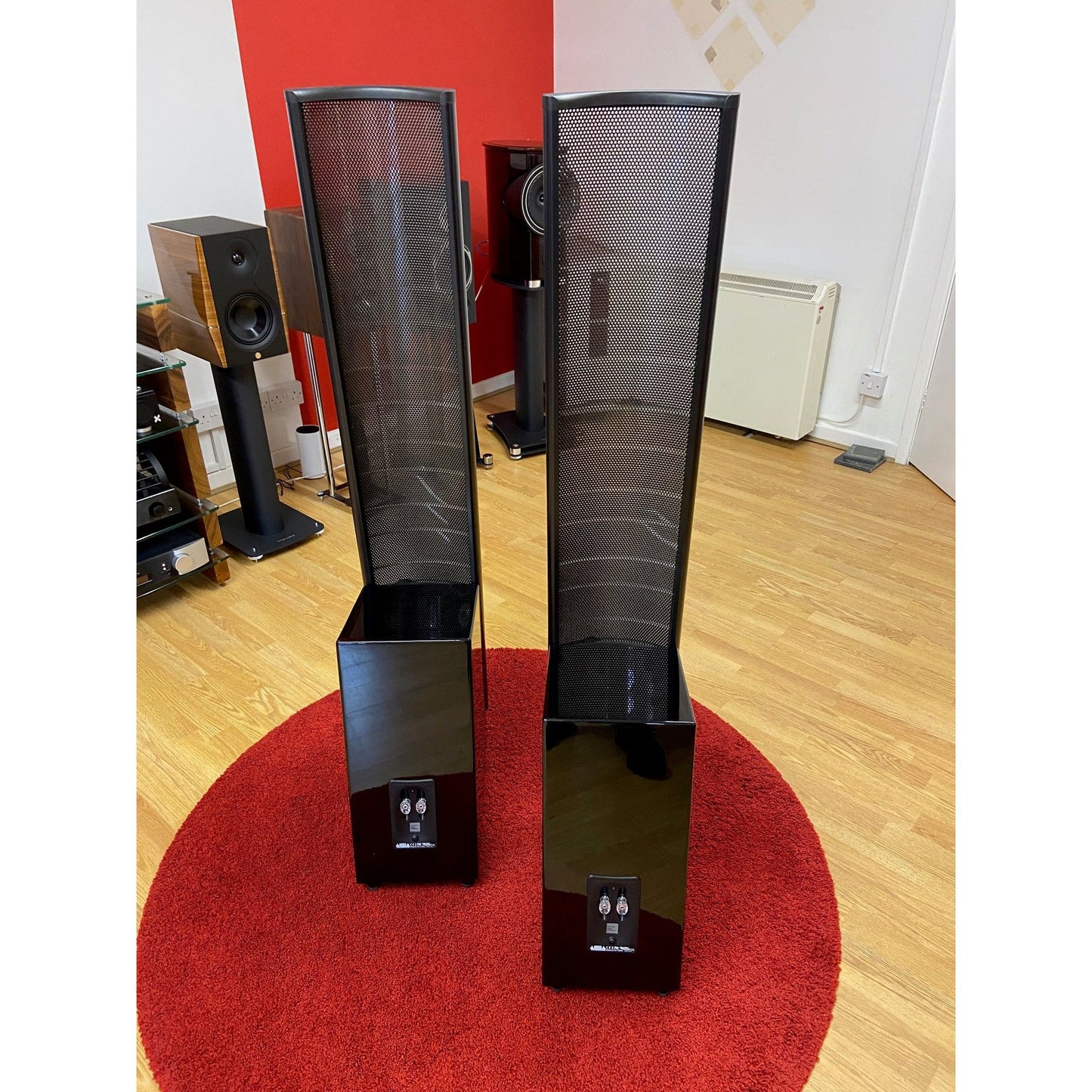 Martin Logan ElectroMotion ESL Speakers (used )