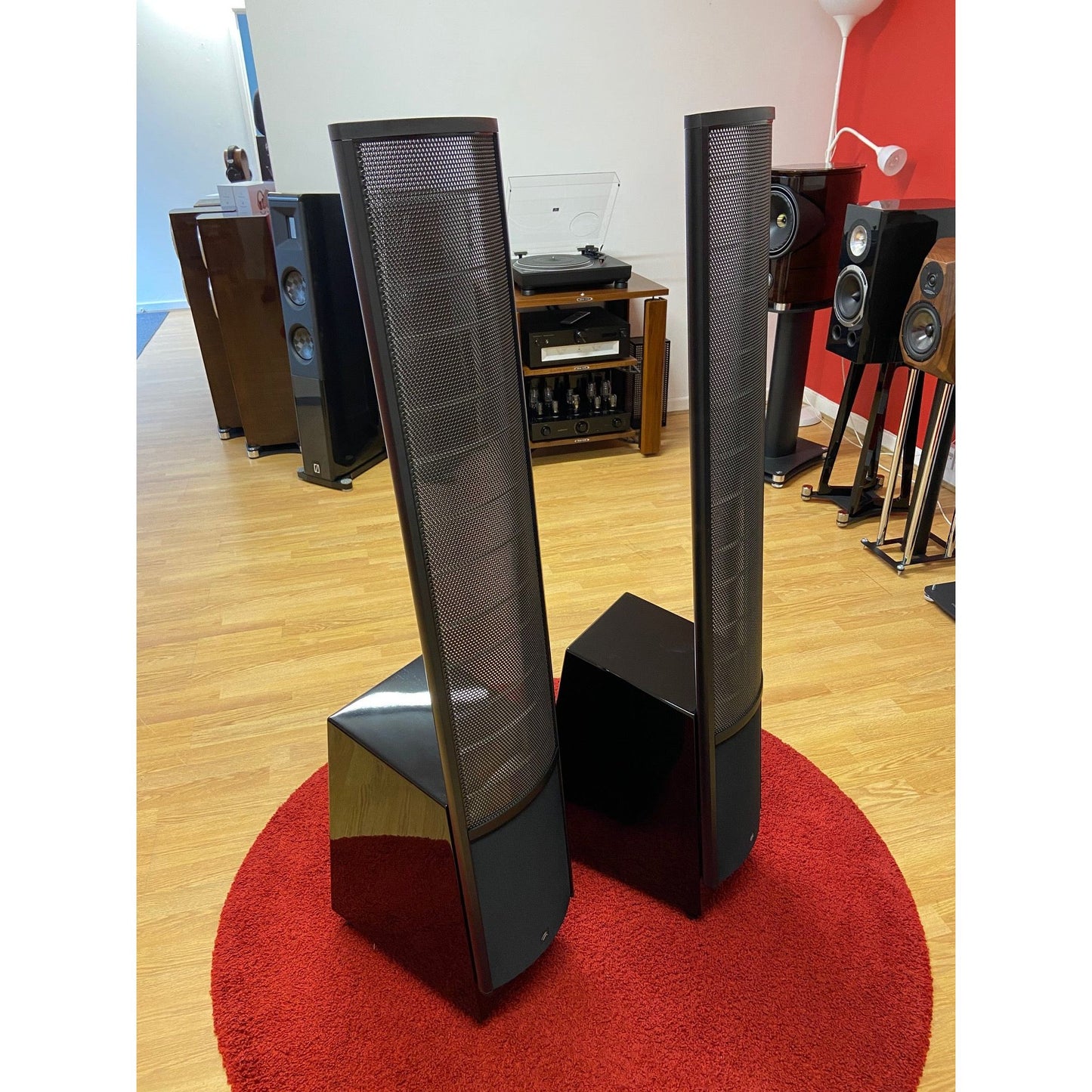 Martin Logan ElectroMotion ESL Speakers (used )