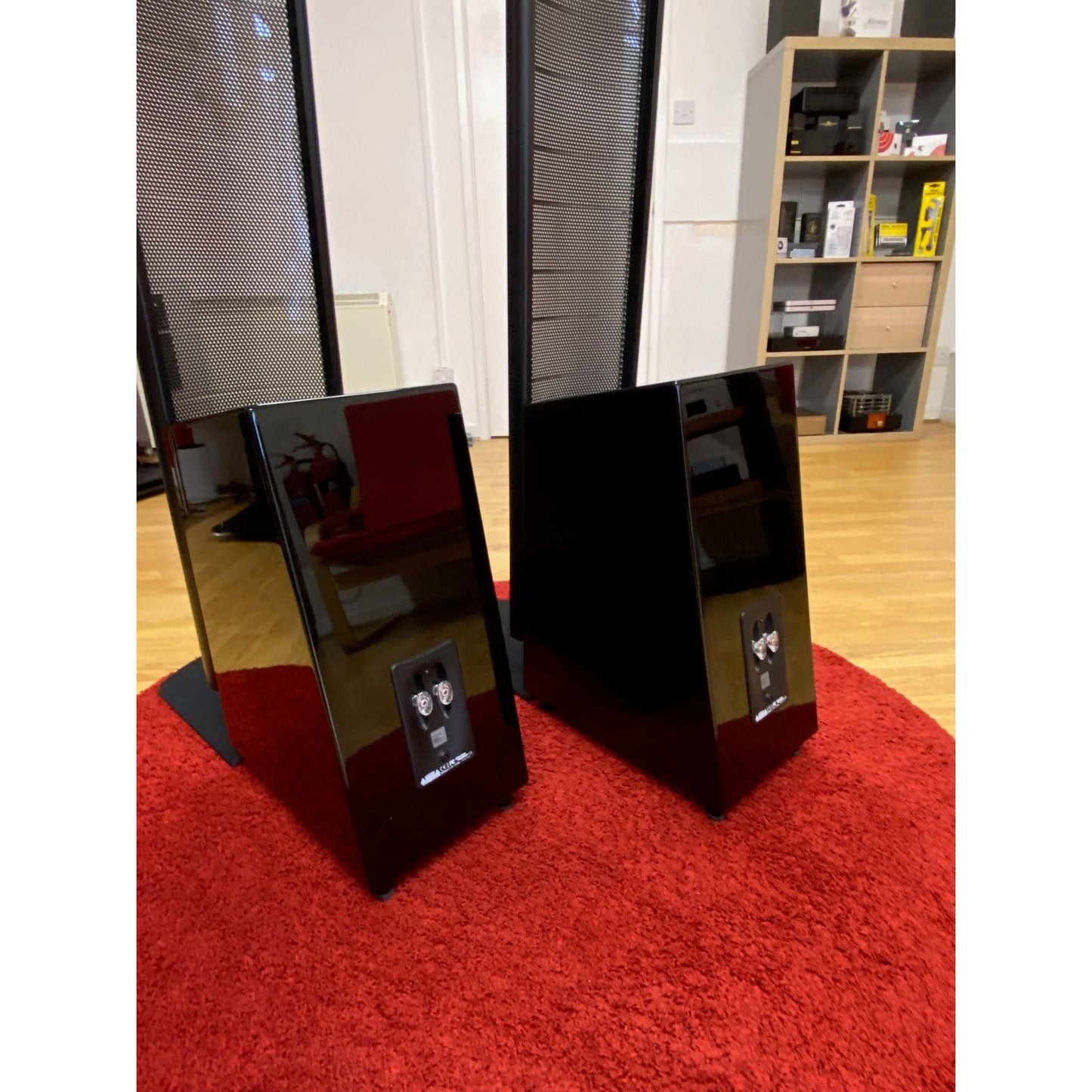 Martin Logan ElectroMotion ESL Speakers (used )