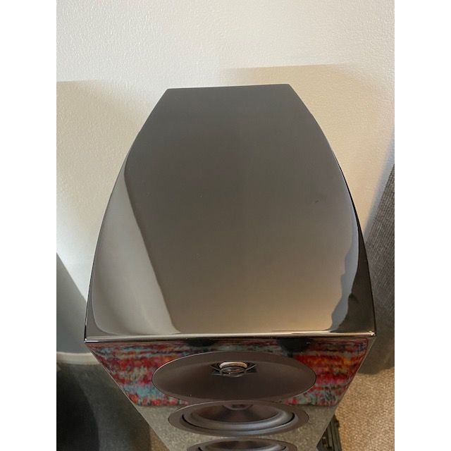 The Concerta2 F35 floorstanding loudspeaker (used)