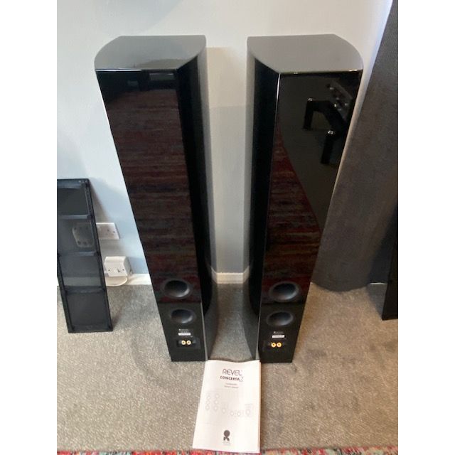 The Concerta2 F35 floorstanding loudspeaker (used)