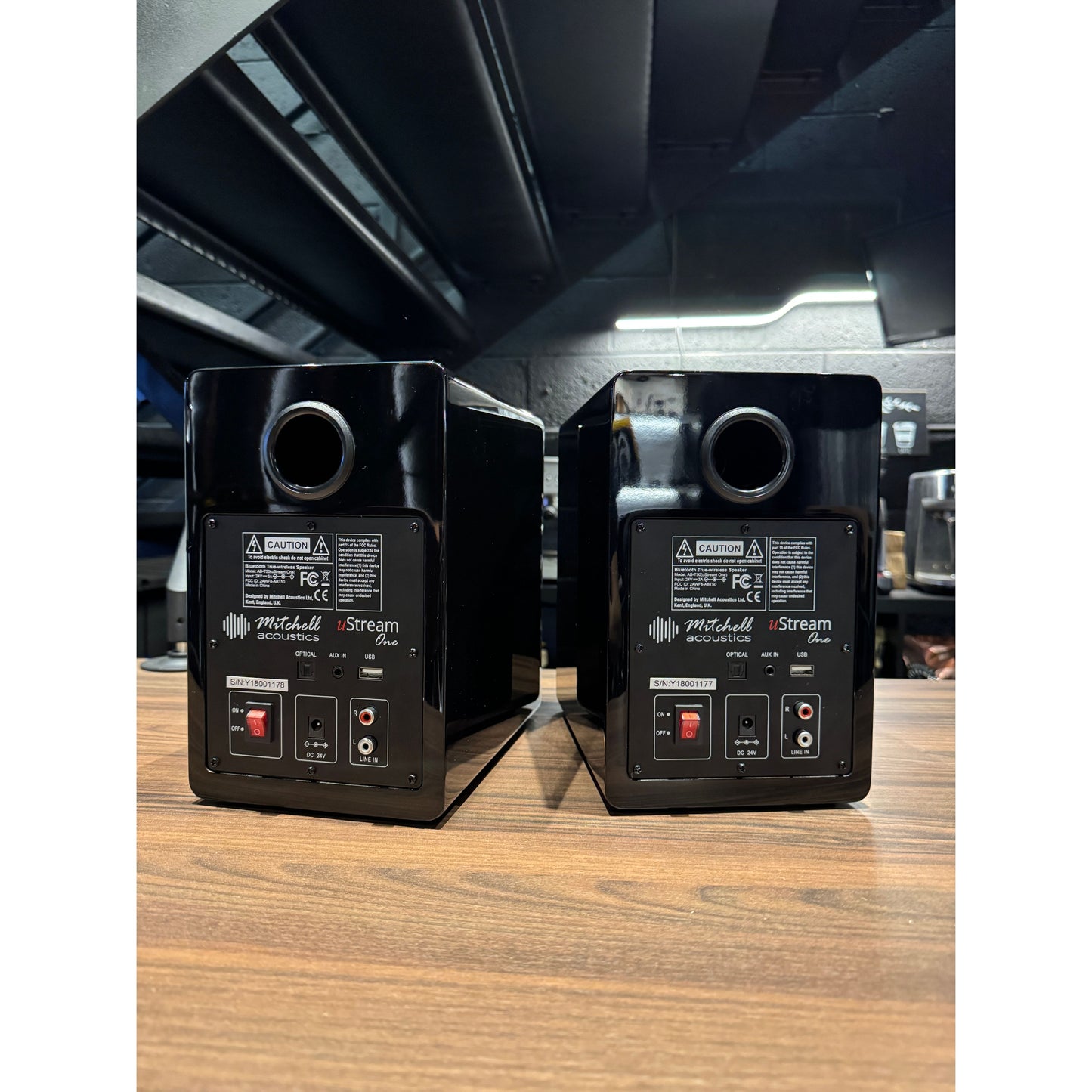 Mitchell Acoustics uStream One Wireless Active Speakers - Open Box