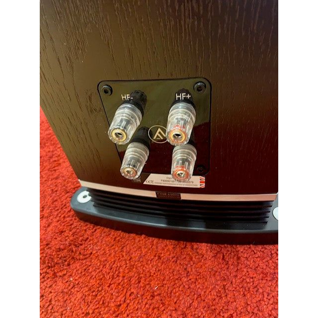 Fyne Audio F501 in stunning real walnut wood veneer (used) Boxed