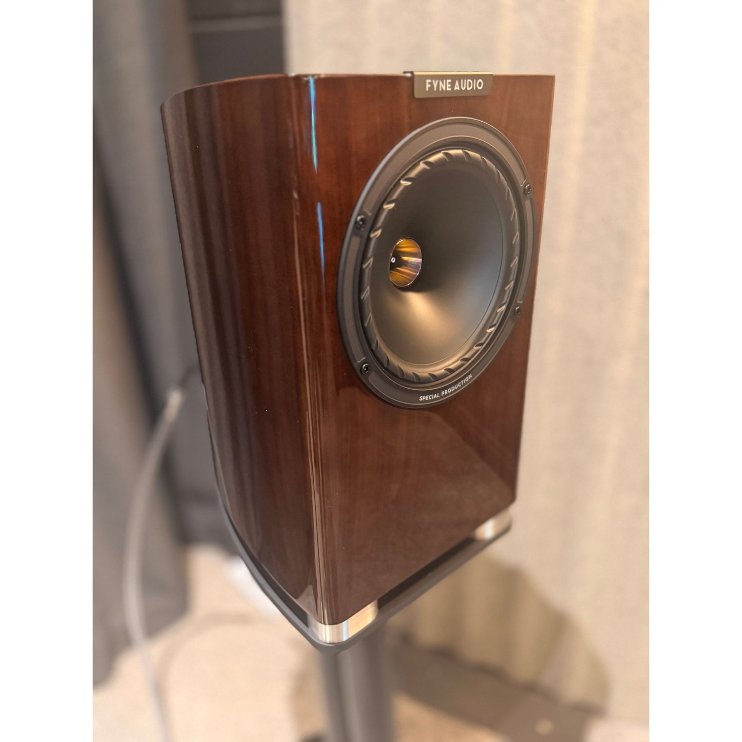 Fyne Audio F701SP Standmount Speakers (OPEN BOX Review Diaries)