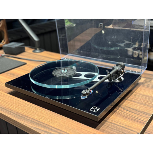Rega P3 Turntable with Cartridge