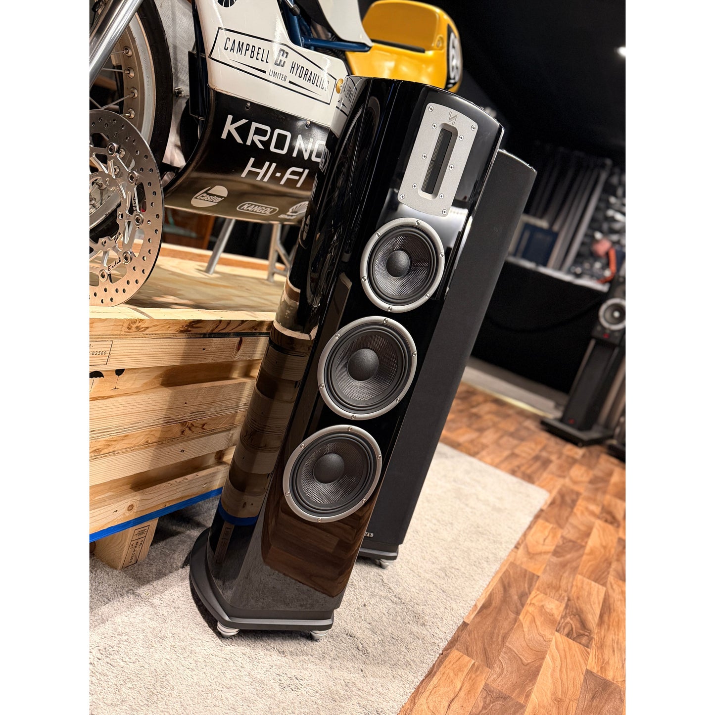 Quad Z3 Floorstanders (Open Box)