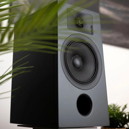 Indiana Lina Lira 3 Bookshelf Speakers