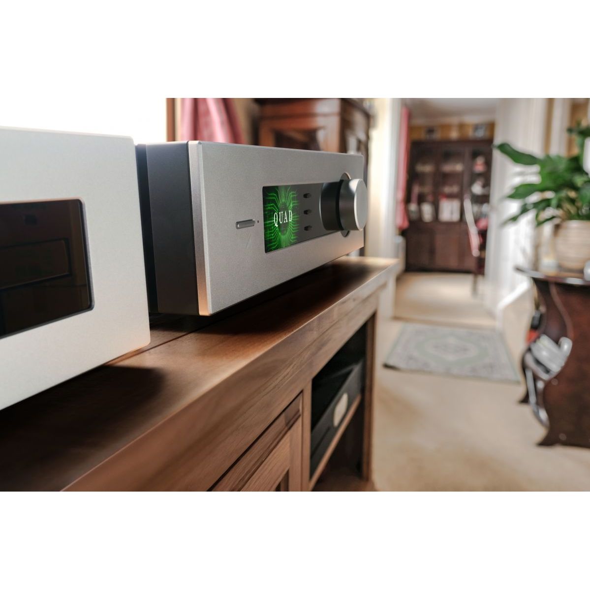 Quad Platina Intergated Amplifier