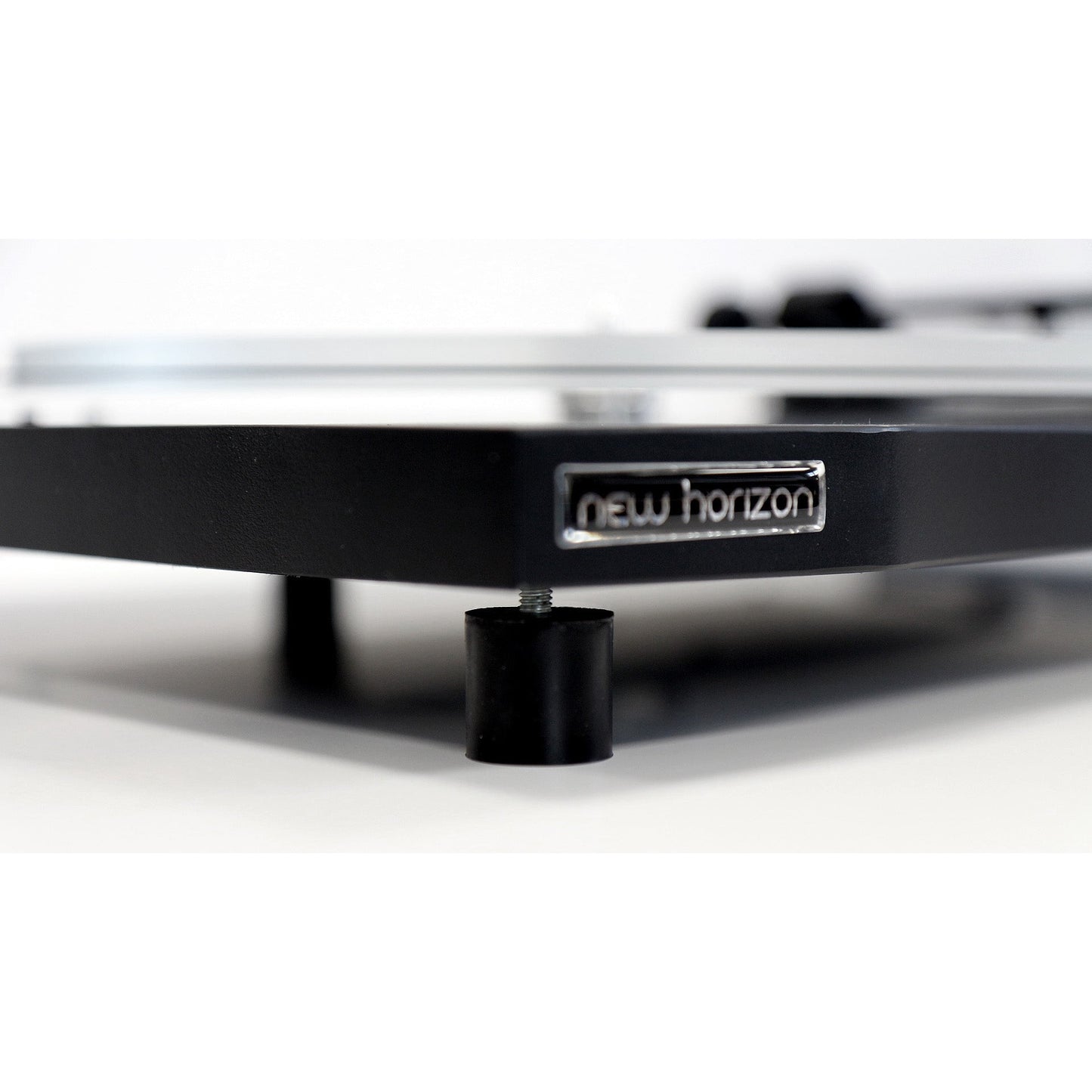 New Horizon 101 Turntable