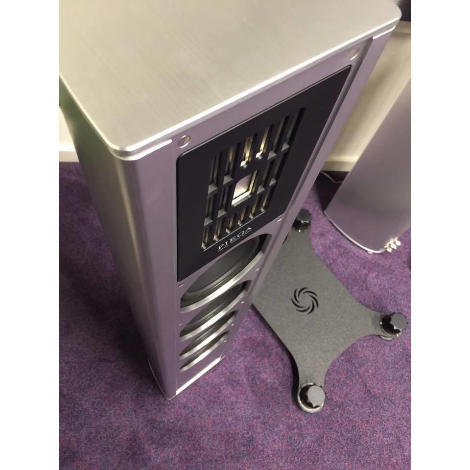 Townshend Seismic Podiums (Set of two Podiums) - Kronos AV