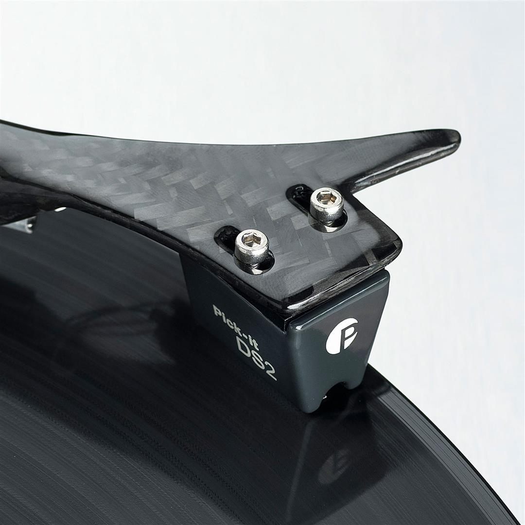 Pro-ject RPM 10 Carbon Turntable