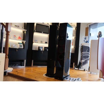 Advance Paris Kubik K11S Loudspeakers: Used: Boxed: Piano Black: As new condition.