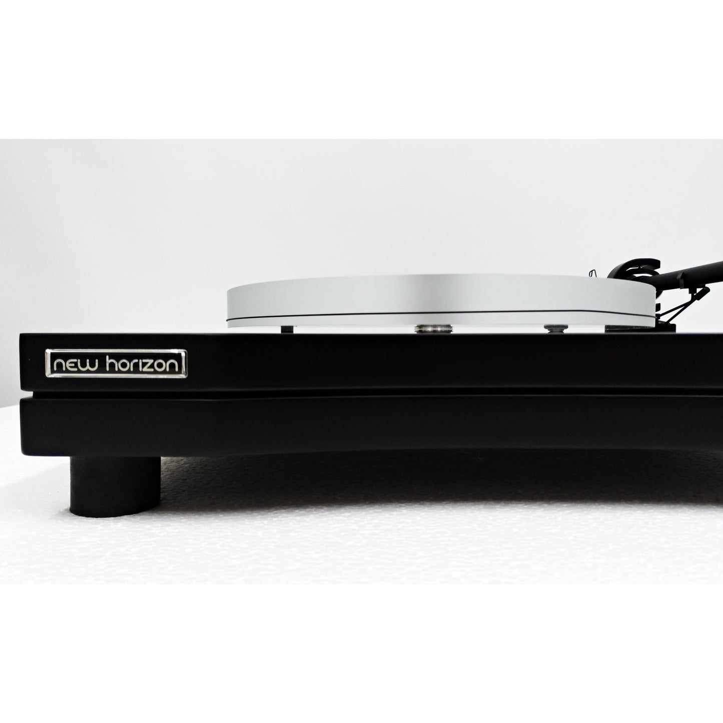 New Horizon GD 2.25 Turntable