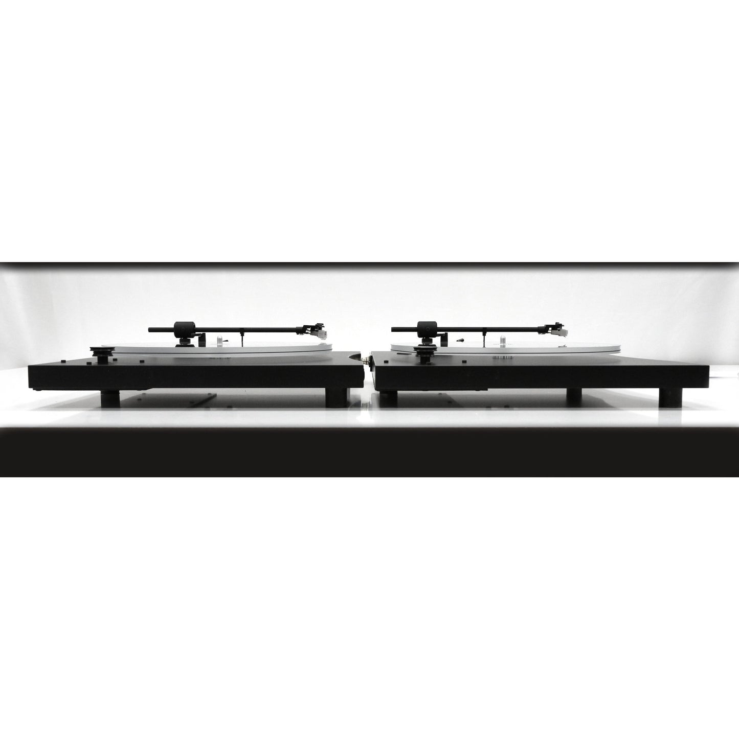 New Horizon 101 Turntable