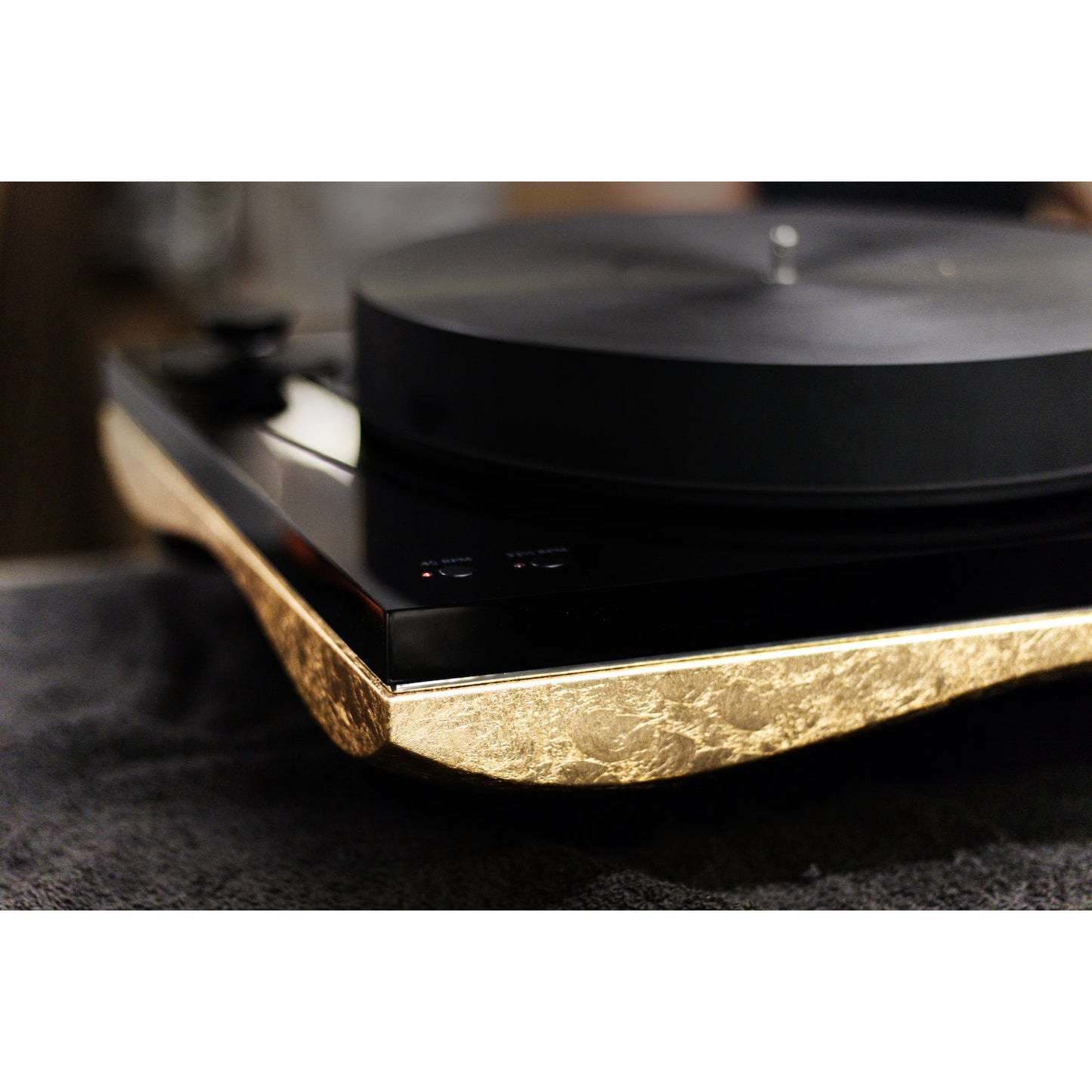 Gold Note Mediterraneo Turntable - Gold Leaf