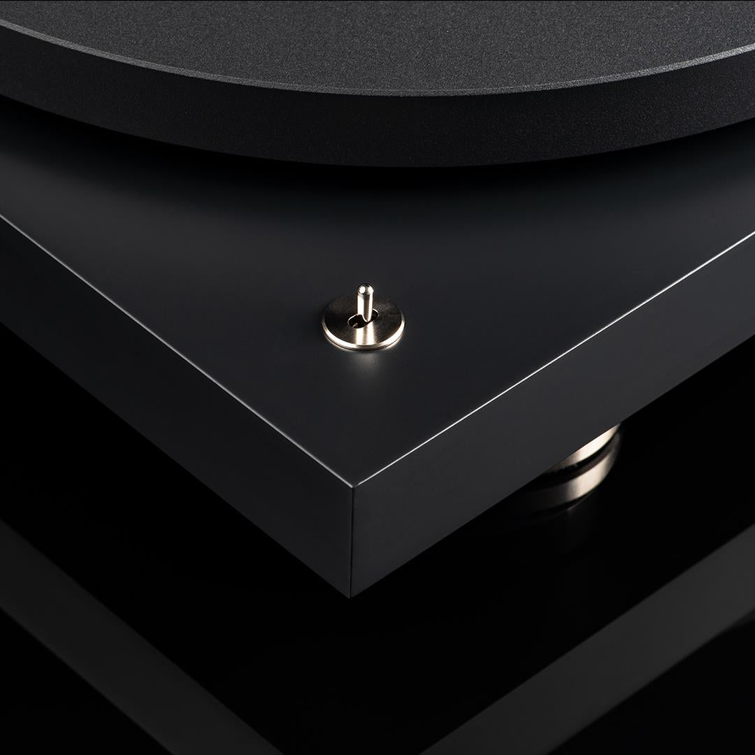 Pro-Ject Debut PRO Turntable