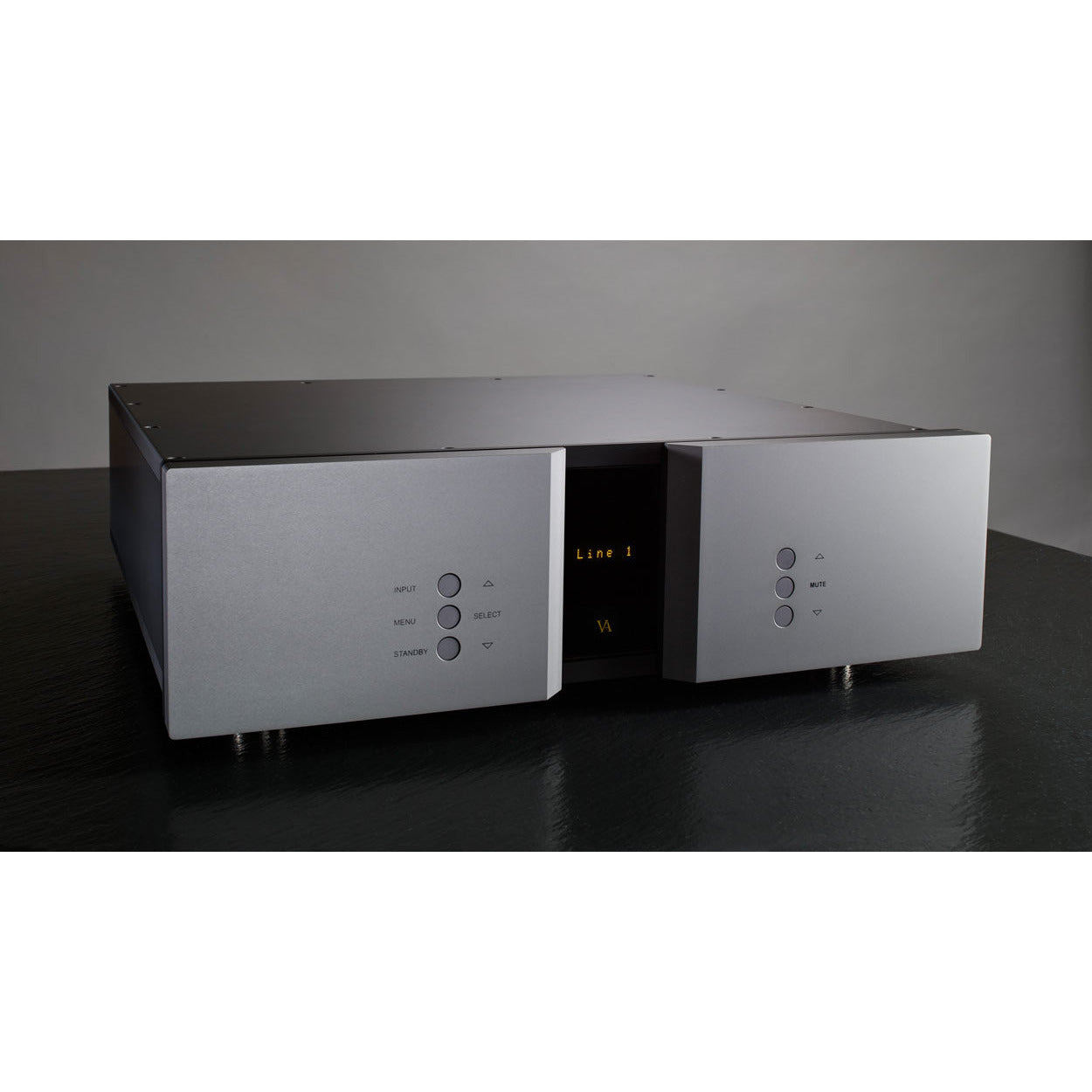 Vitus Signature SL 103 Fully Balanced Line stage Pre-Amplifier