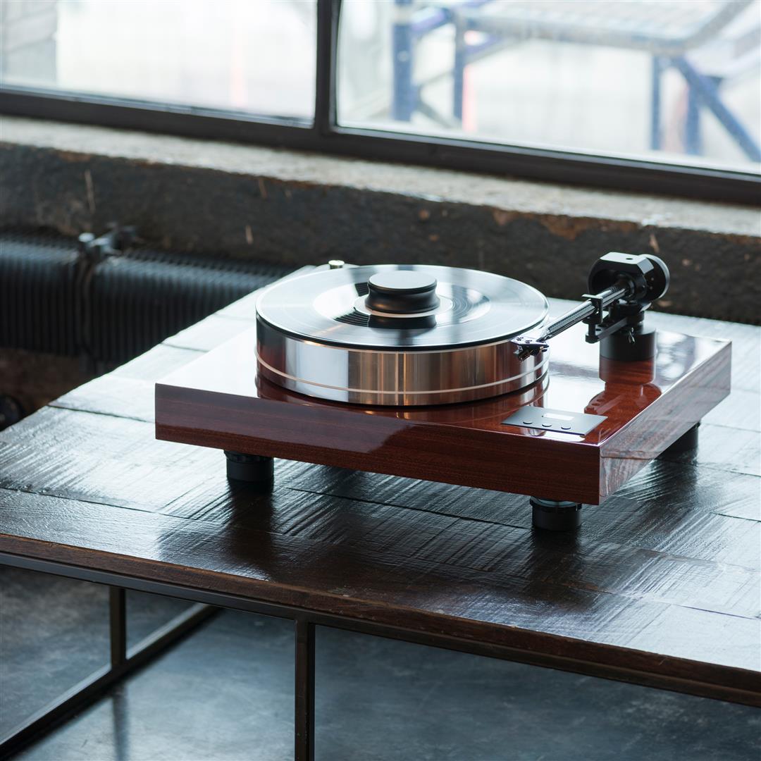 Pro-Ject Audio Systems Xtension 10 Turntable / Record Player