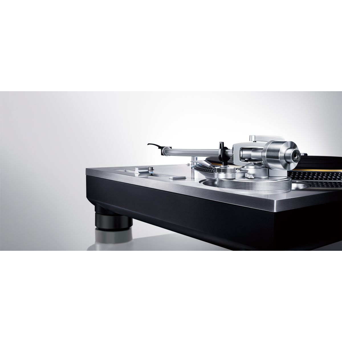 Technics SL-1200G Grand Class Turntable