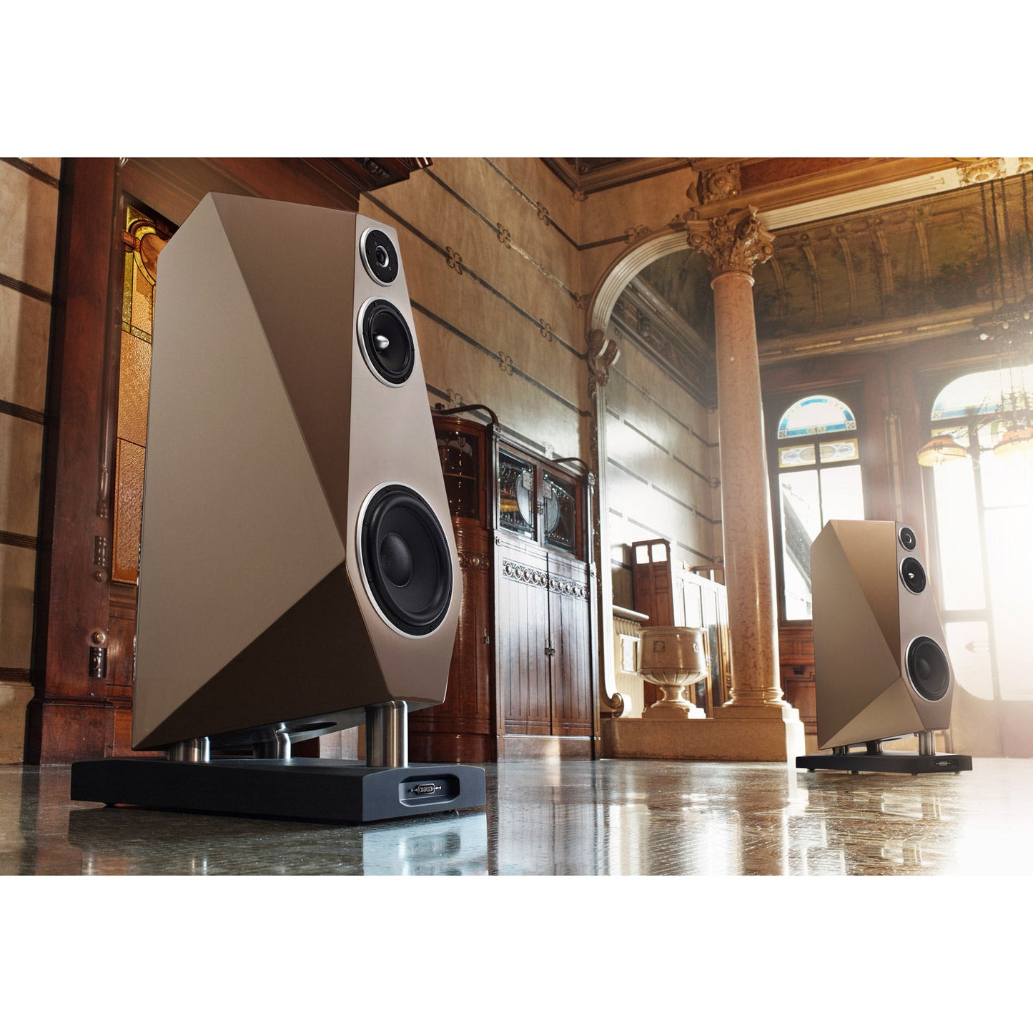 Diapason Dynamis Floorstanding Loudspeaker