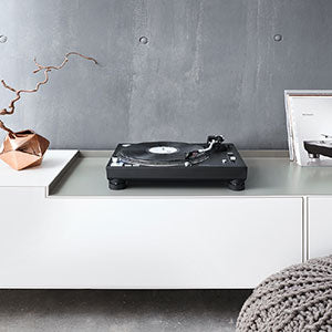 Technics SL-1210GR Direct Drive Turntable