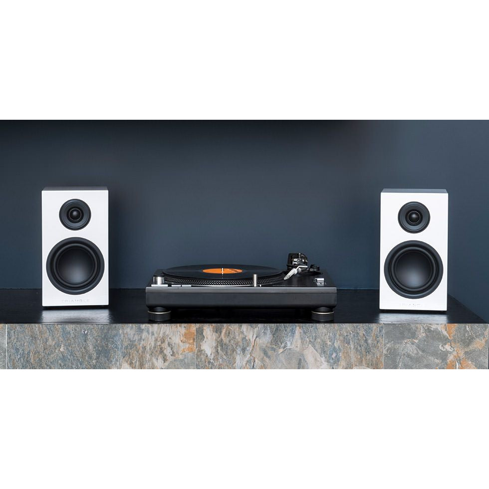 Triangle Elara LN01A Active Speakers - Kronos AV